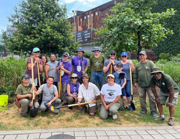 FTP volunteers, WNYC staff & NYC Parks gardeners